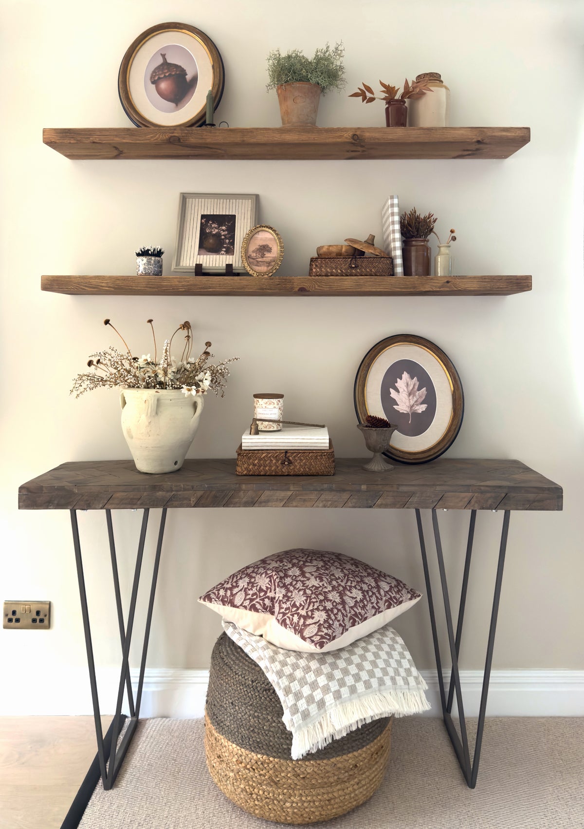 Rustic Floating Shelf - 22cm x 4.5cm