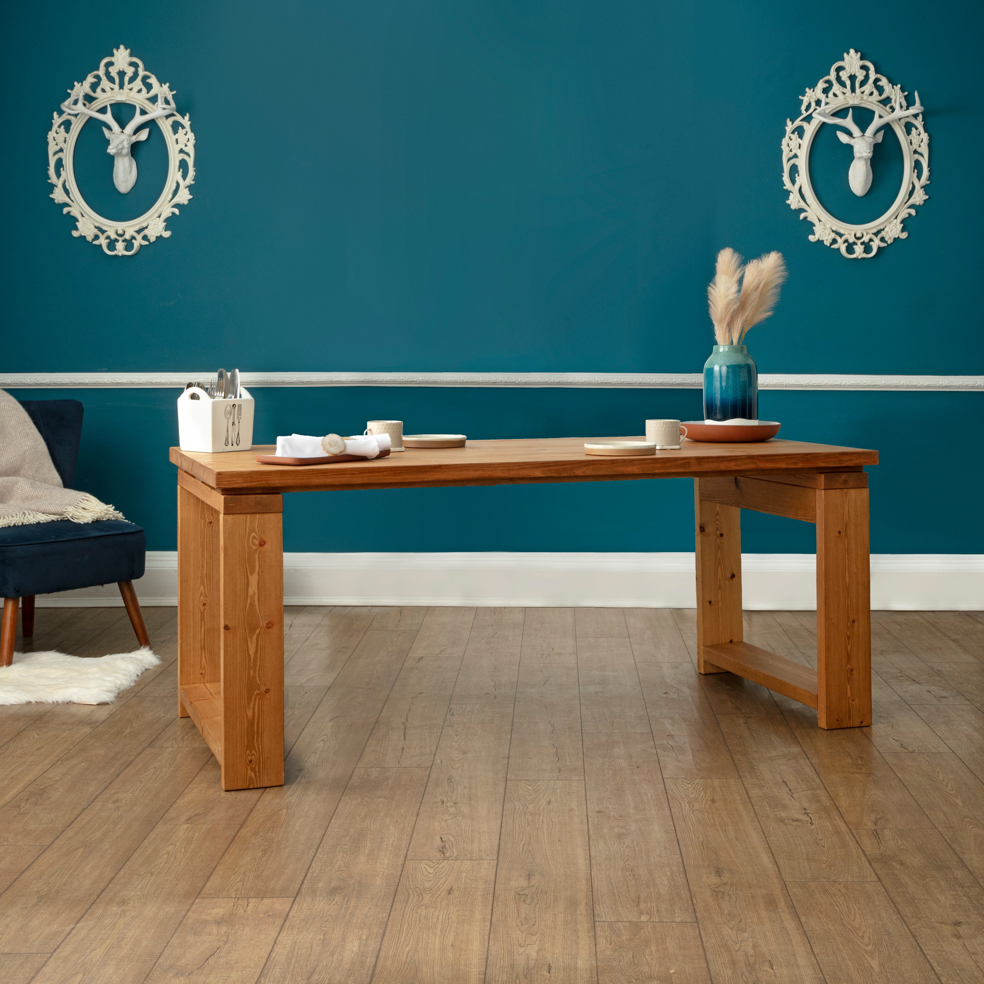 Sandyford Dining Table And Benches