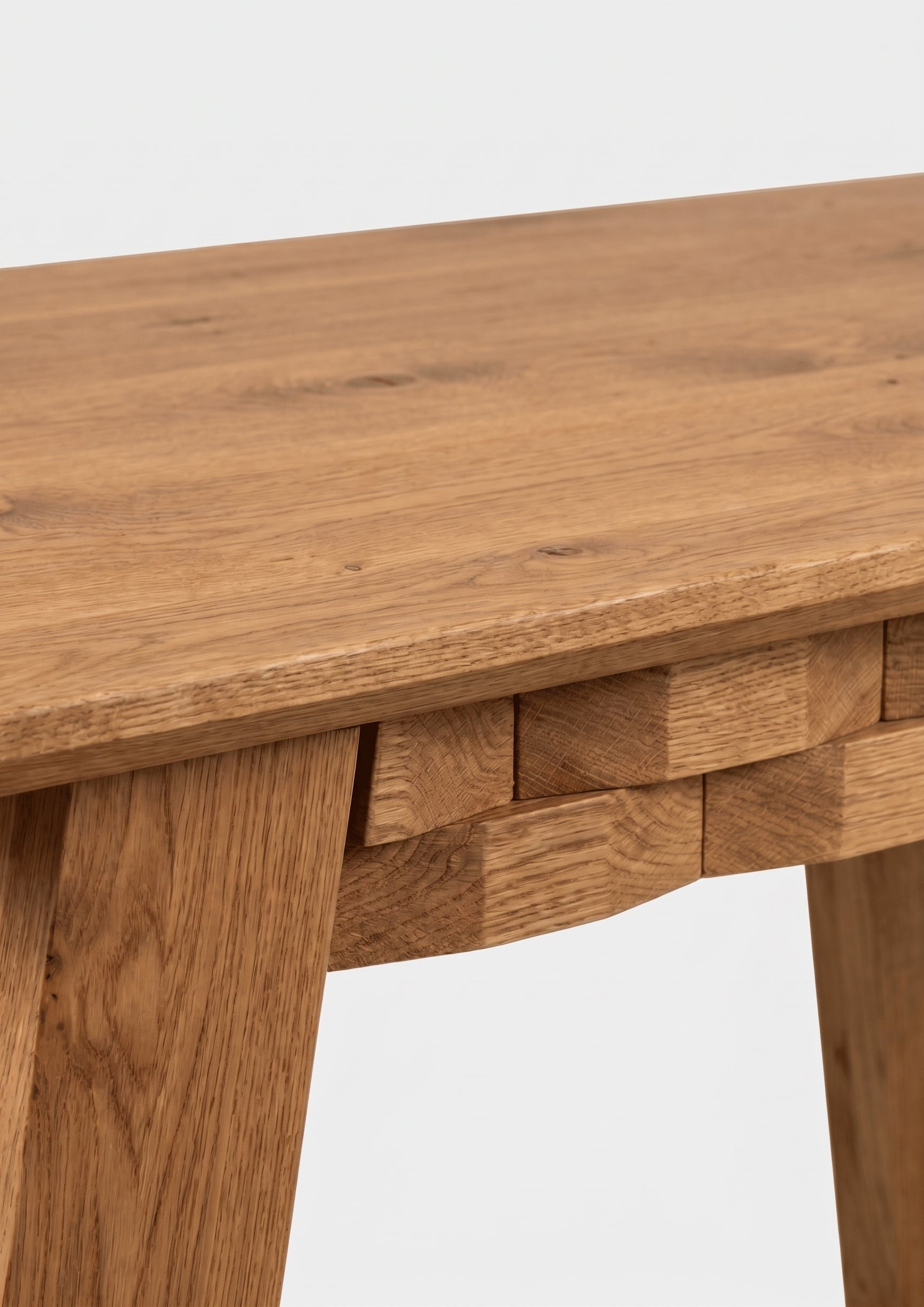 Winlaton Dining Table