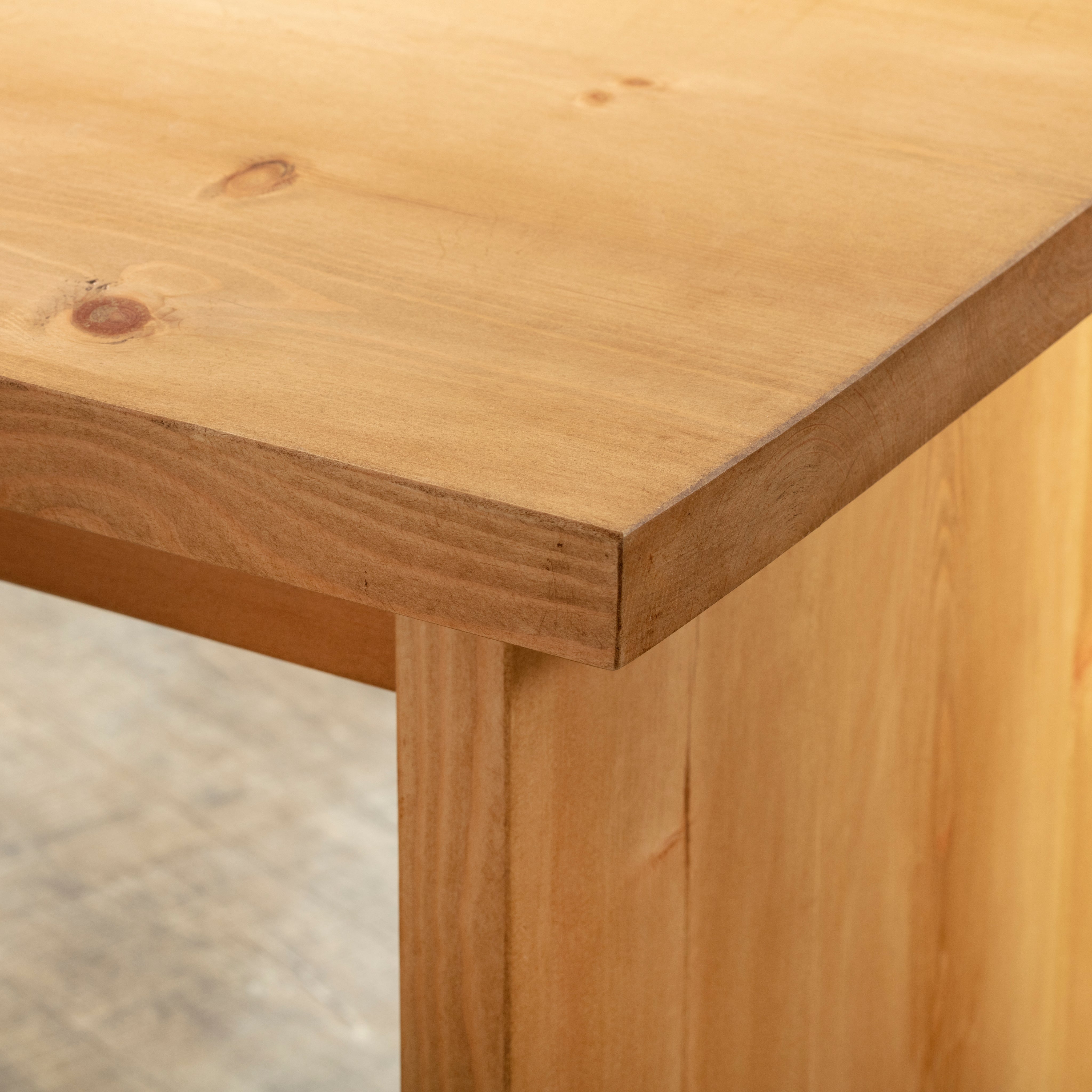 Wylam Dining Table -