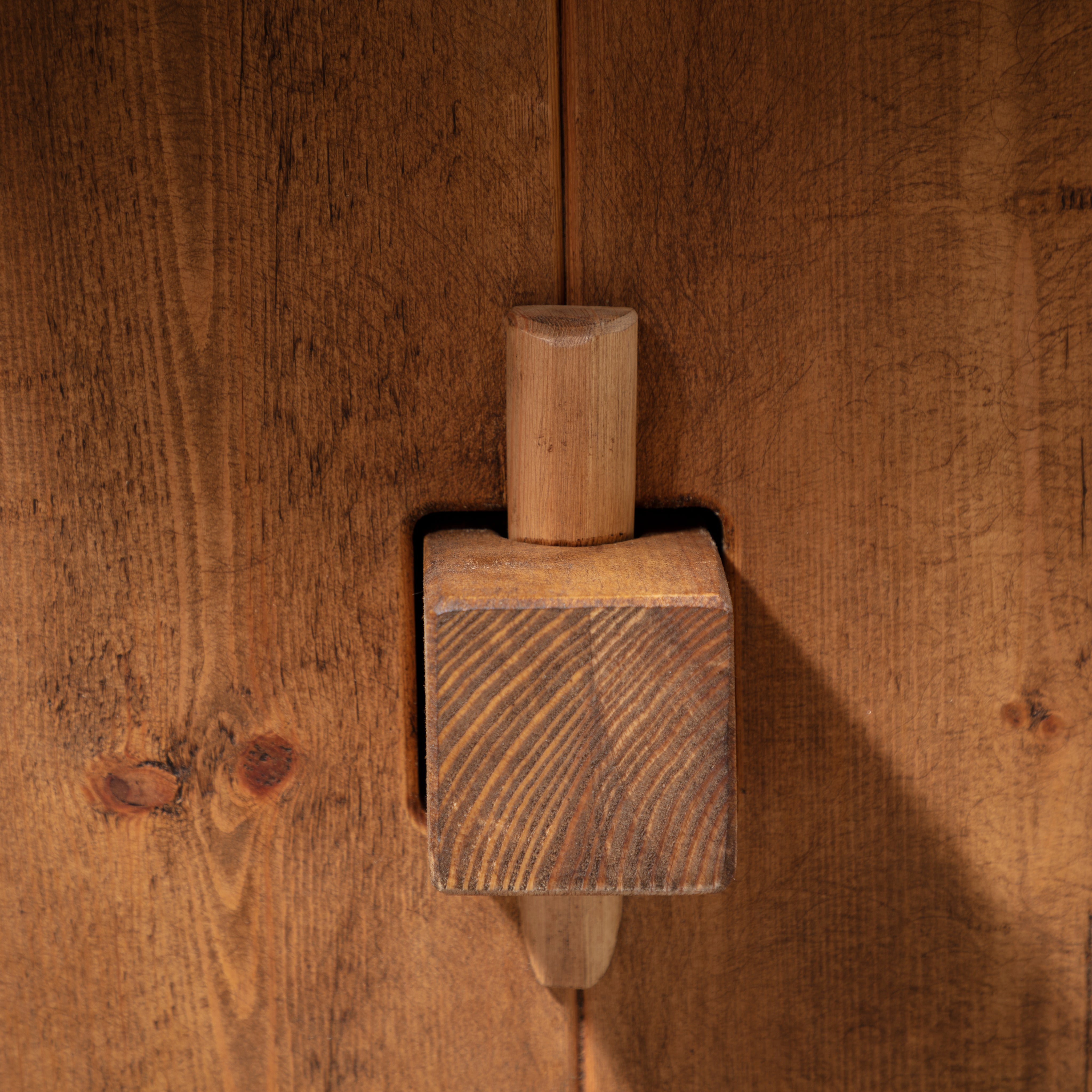 Derwent Dining Table And Benches -