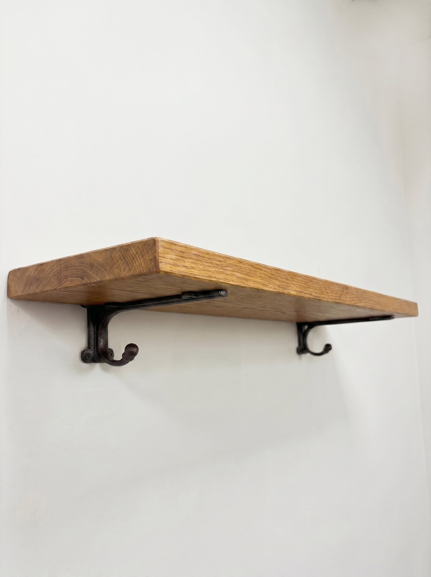 Hutton Shelf Bracket