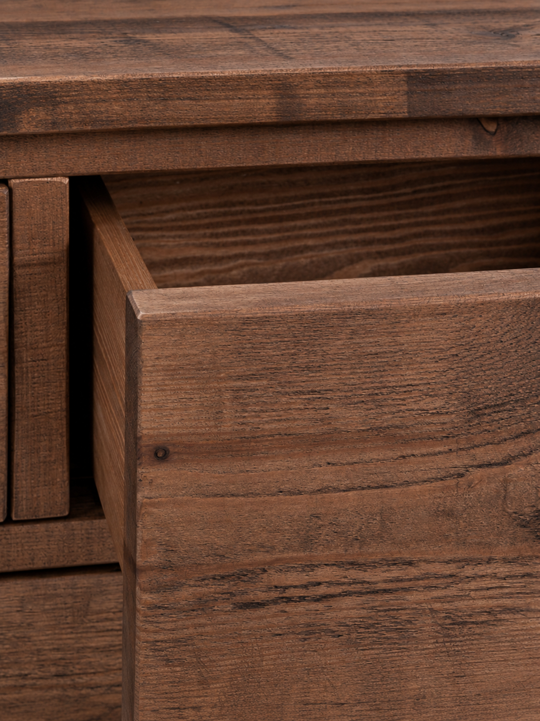 Coleridge Chest of Drawers