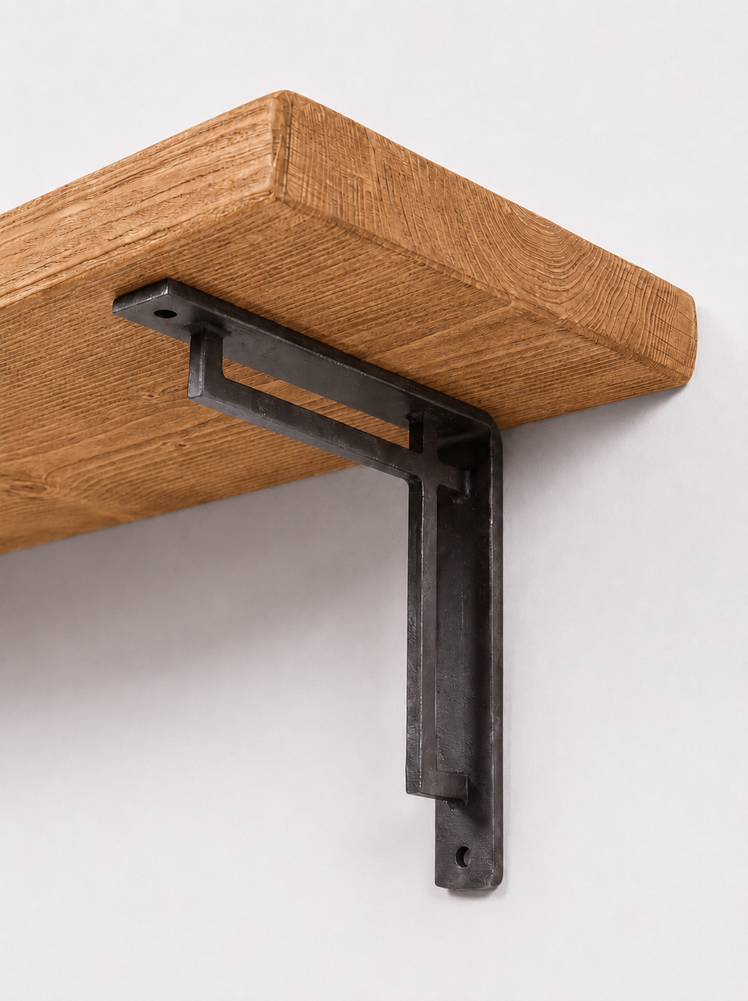 Regent Rustic Wooden Shelf with Metal Brackets - 22cm x 4.5cm - Bracketed Shelves