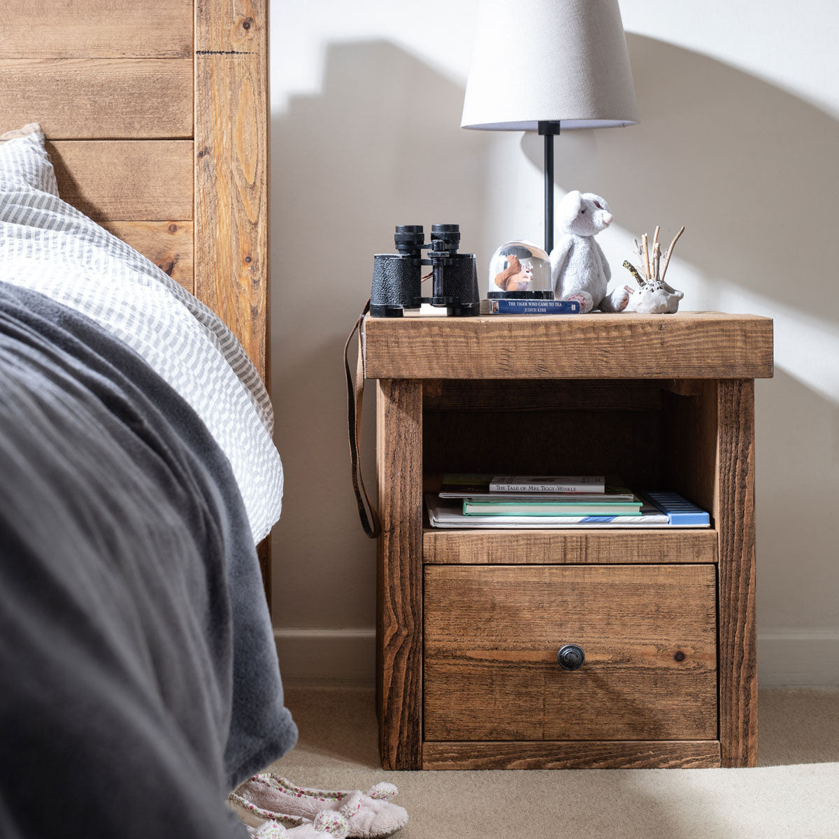 Derwent Solid Wood Bedside Table | Bedside Table With Drawer