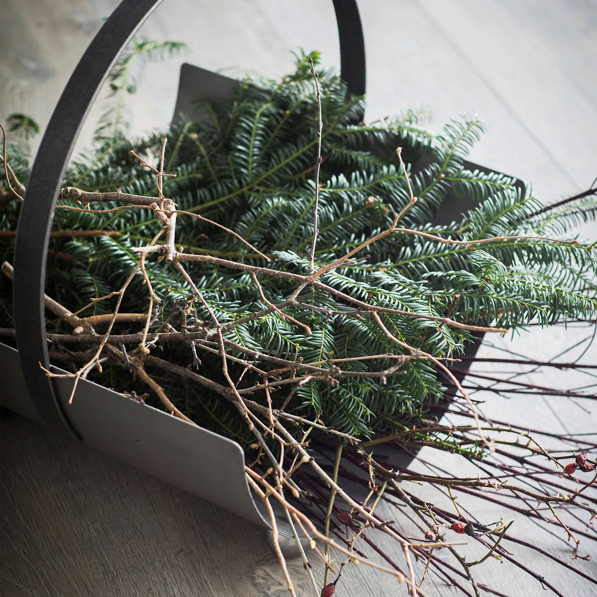 Steel Curved Log Basket