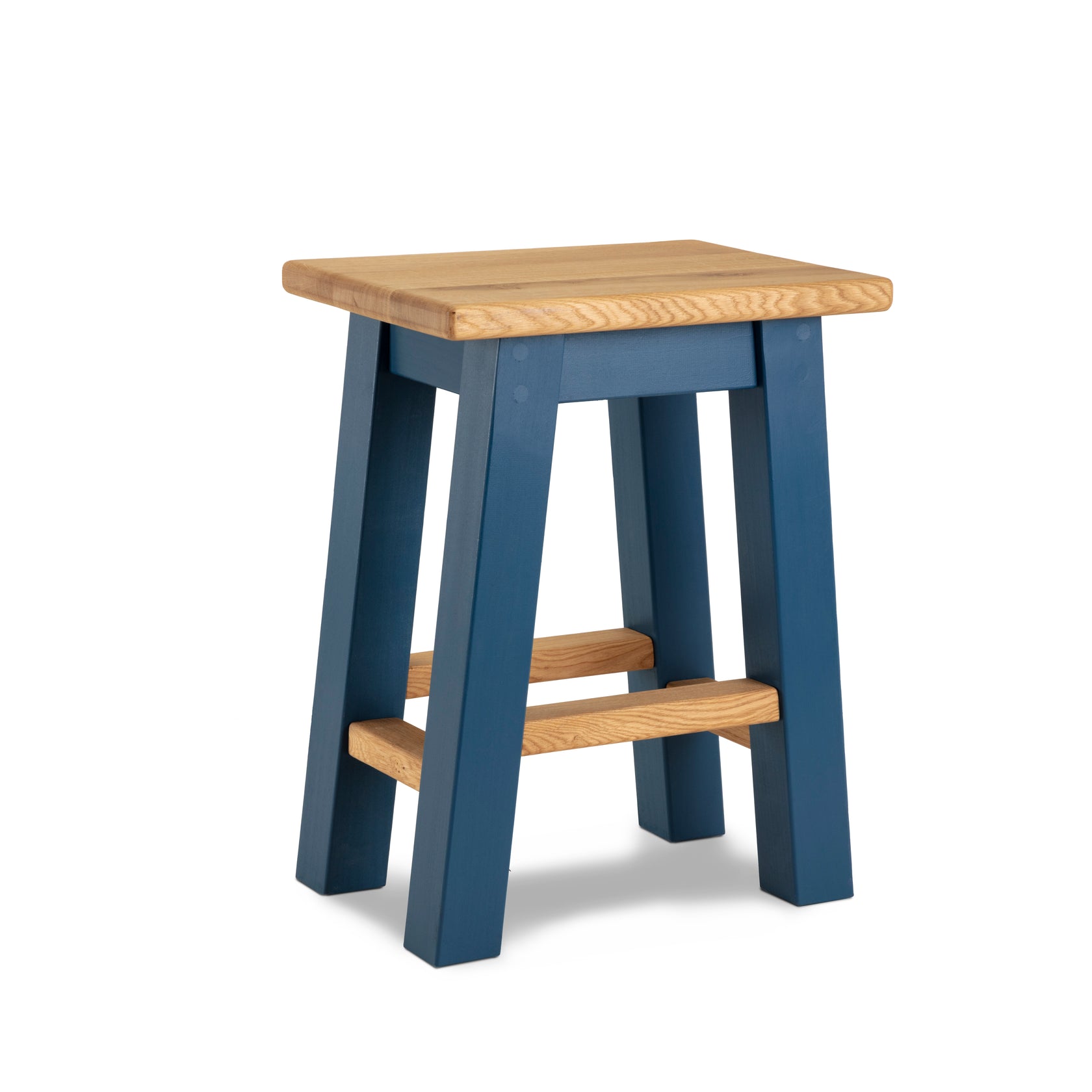 Painted Oak Breakfast Bar & Stools Langley Oak Collection